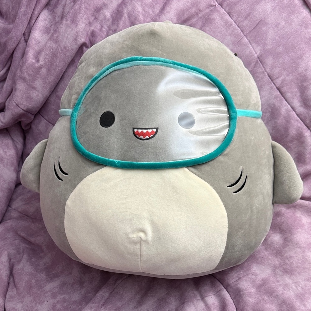 Squishmallows Gordon the Shark with Goggles